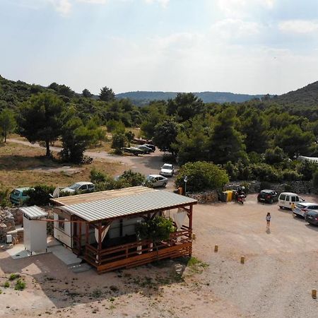 Mobile Home Tomic Tisno Esterno foto