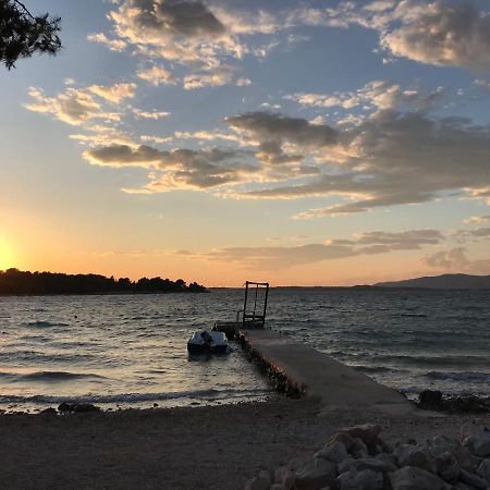 Mobile Home Tomic Tisno Esterno foto