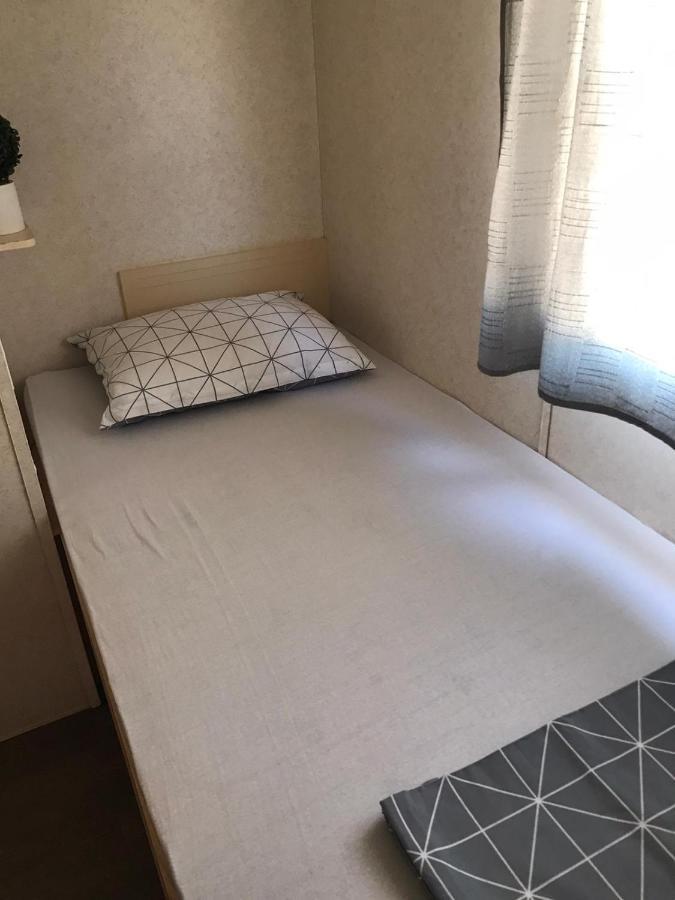Mobile Home Tomic Tisno Esterno foto