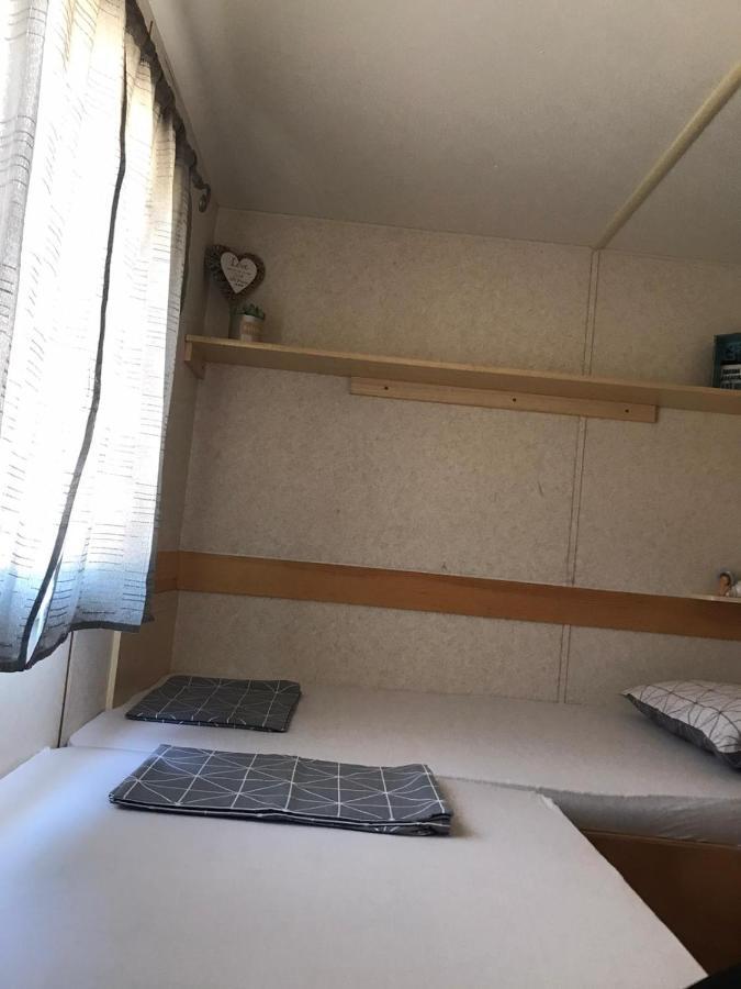 Mobile Home Tomic Tisno Esterno foto