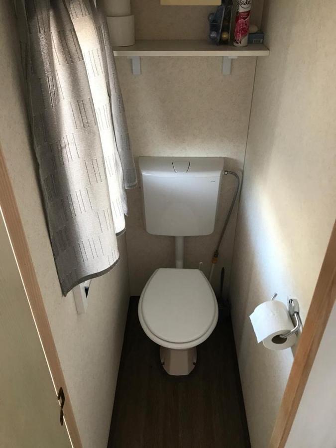 Mobile Home Tomic Tisno Esterno foto